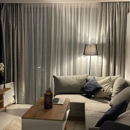 Nadmorski - Plac Unii - Parking *